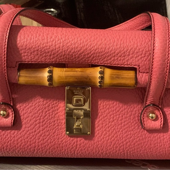 NEW. GUCCI Bamboo hot pink leather. - Picture 2 of 11